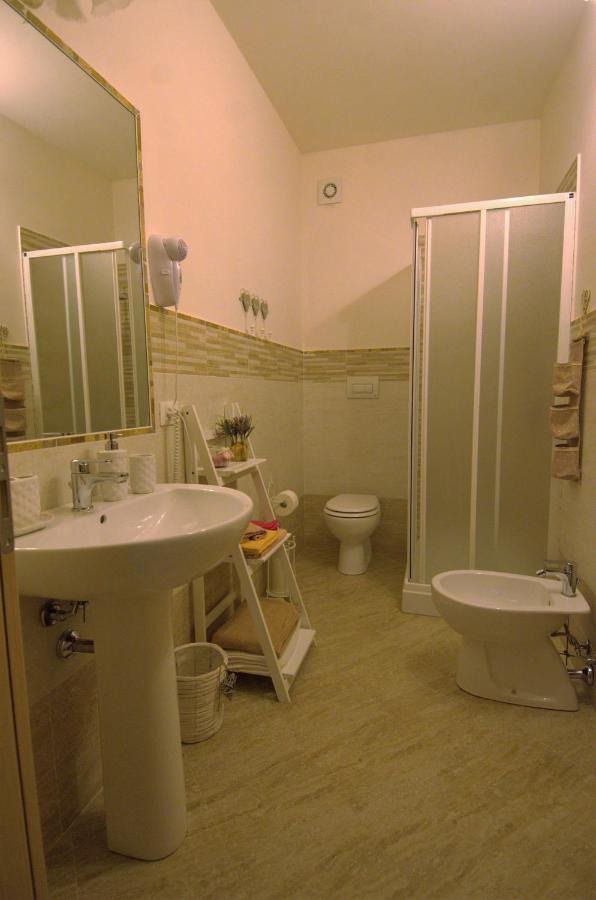 B&B Il Poggio Di Fiore Castellina Marittima Exteriör bild