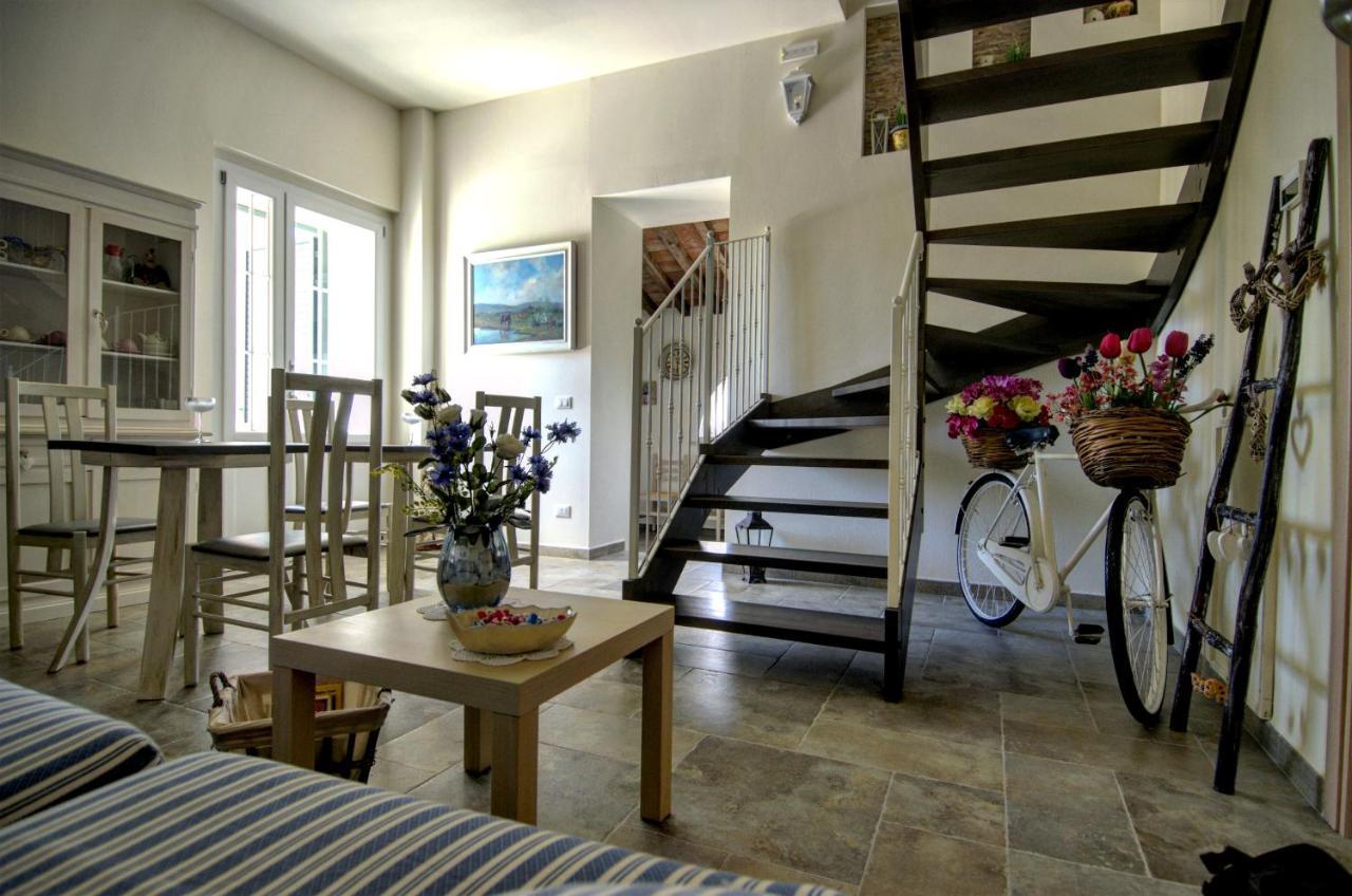 B&B Il Poggio Di Fiore Castellina Marittima Exteriör bild